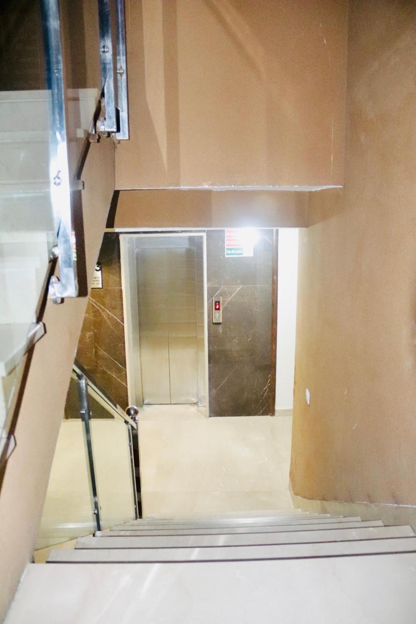 Hotel Magic Tree Karol Bagh Metro Station New Delhi Exterior photo